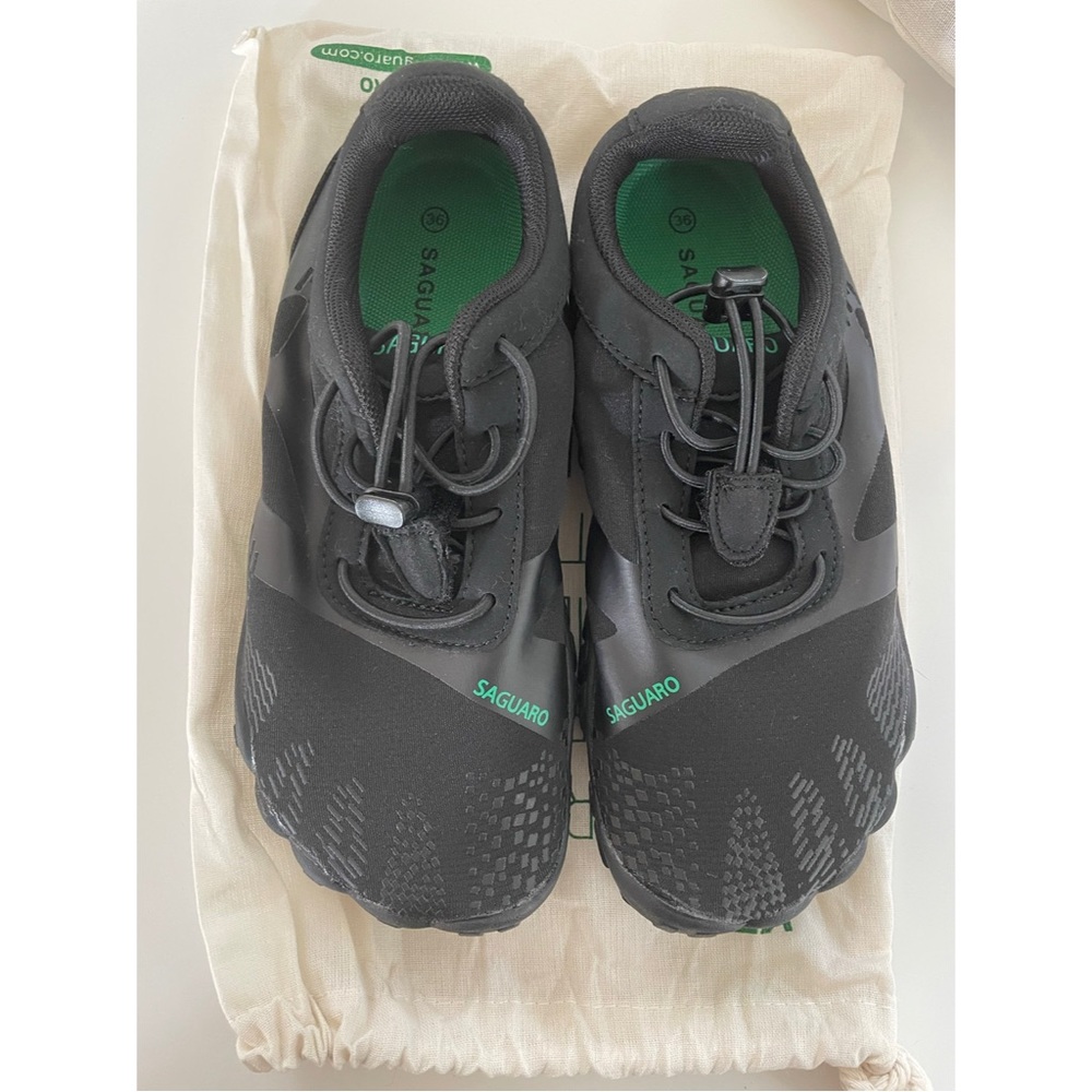 NWT Women’s Vitality III Size 36 Black Barefoot Saguaro Shoes